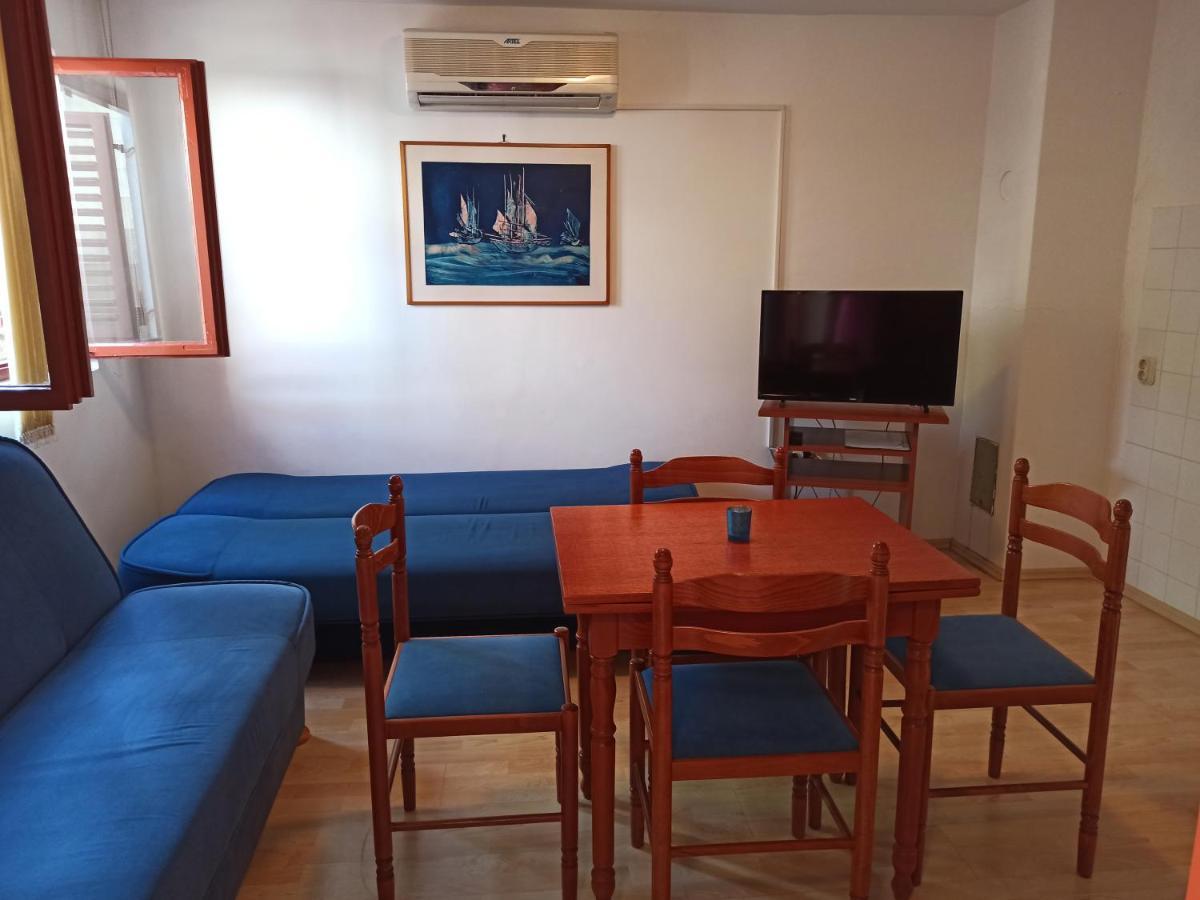 Apartments Kornati Zdrelac Exterior photo