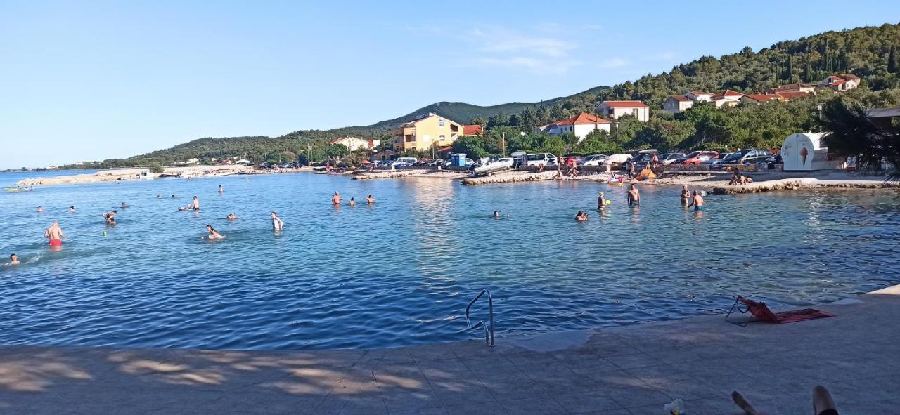 Apartments Kornati Zdrelac Exterior photo